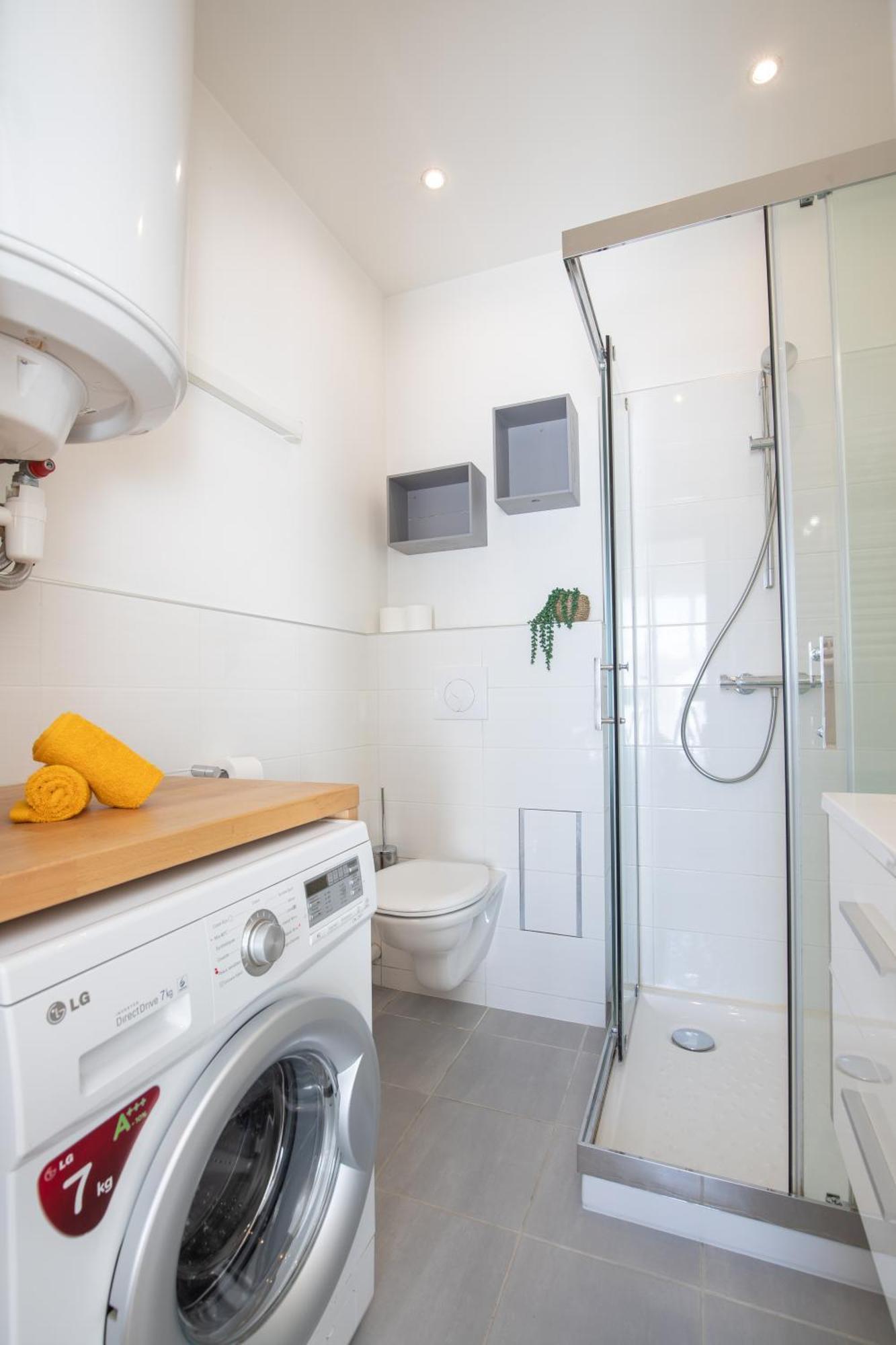 Le Partage Des Eaux - 4 Couchages - Hypercentre - Clim - Wifi Apartment L'Isle-sur-la-Sorgue Exterior photo