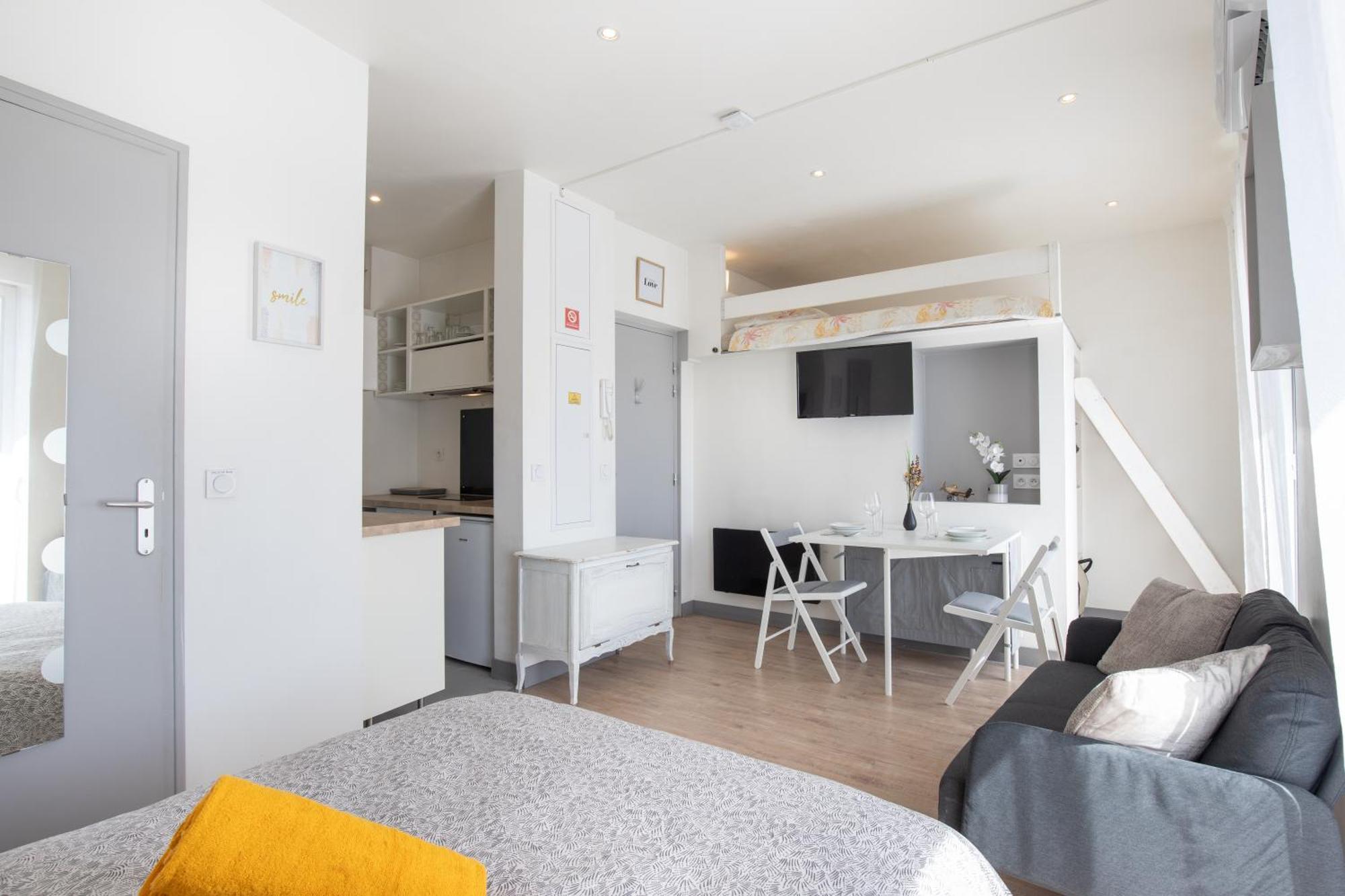 Le Partage Des Eaux - 4 Couchages - Hypercentre - Clim - Wifi Apartment L'Isle-sur-la-Sorgue Exterior photo